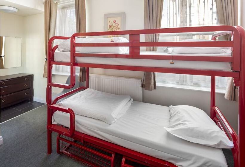 Кровать в Общей Комнате, Astor York Hostel