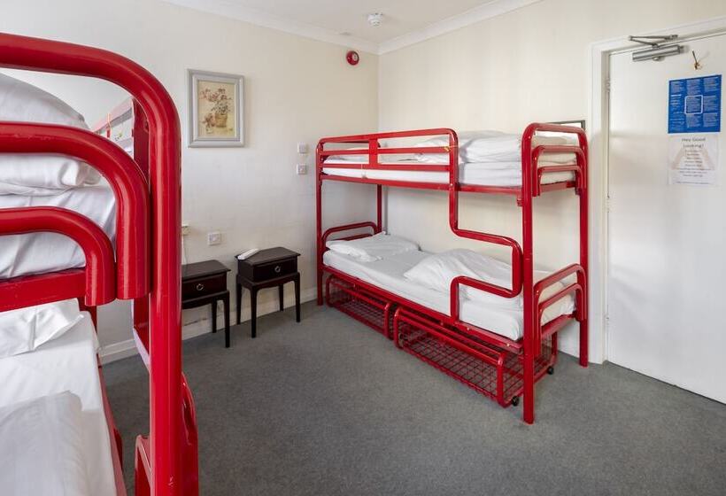 Кровать в Общей Комнате, Astor York Hostel
