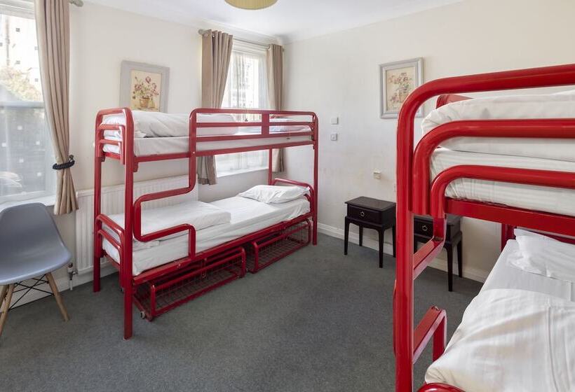 Кровать в Общей Комнате, Astor York Hostel