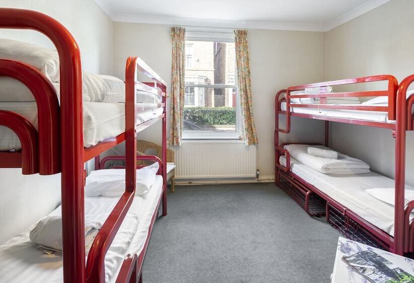 Кровать в Общей Комнате, Astor York Hostel