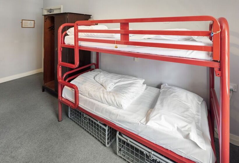 Кровать в Общей Комнате, Astor York Hostel