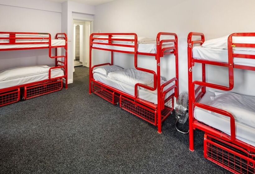 تختخواب در اتاق مشترک, Astor York Hostel