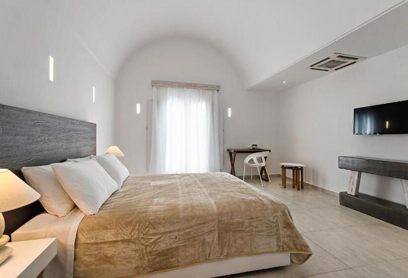 جناح جونيور مزوَّد بحمام سباحة, Cavo Bianco Boutique Hotel & Spa