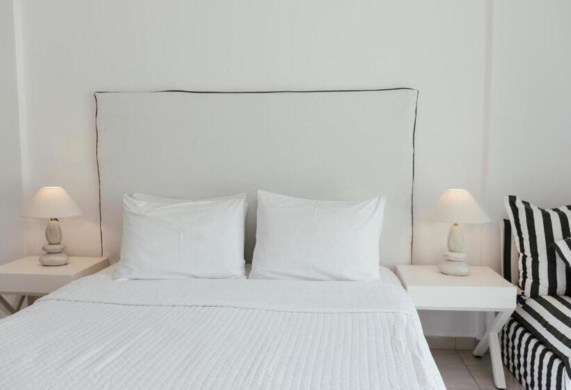 جناح جونيور مزوَّد بحمام سباحة, Cavo Bianco Boutique Hotel & Spa