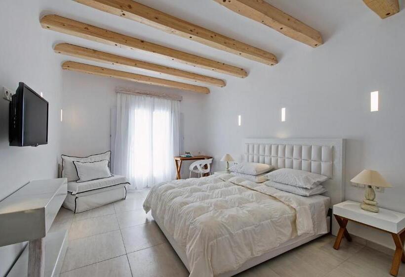 جناح جونيور مزوَّد بحمام سباحة, Cavo Bianco Boutique Hotel & Spa