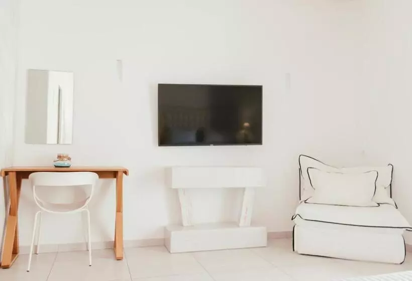 سوئیت جونیور با استخر, Cavo Bianco Boutique Hotel & Spa