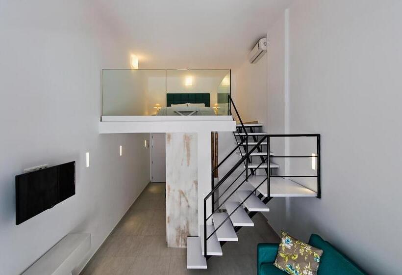 시니어 스위트, Cavo Bianco Boutique Hotel & Spa