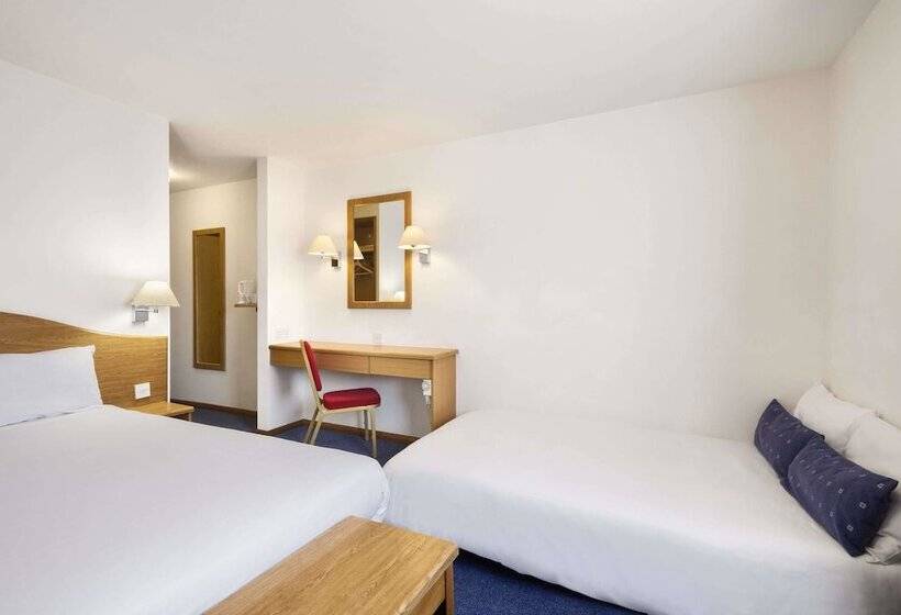 غرفة عائلية, Days Inn By Wyndham Telford Ironbridge