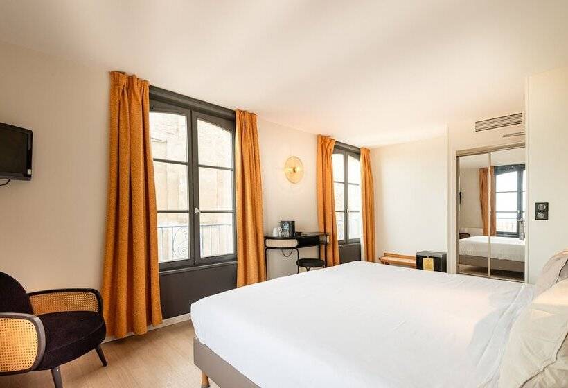 オーシャンビュースーペリアールーム, De La Cite