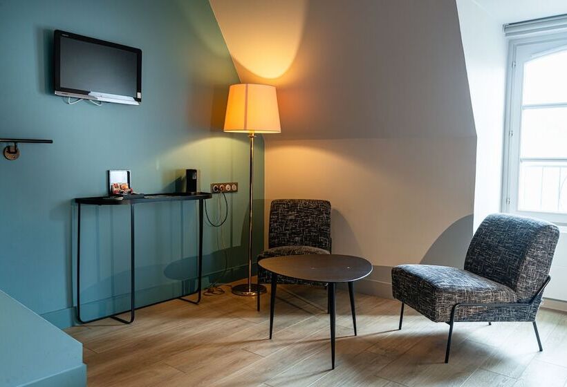 ドゥプレックスルーム, De La Cite