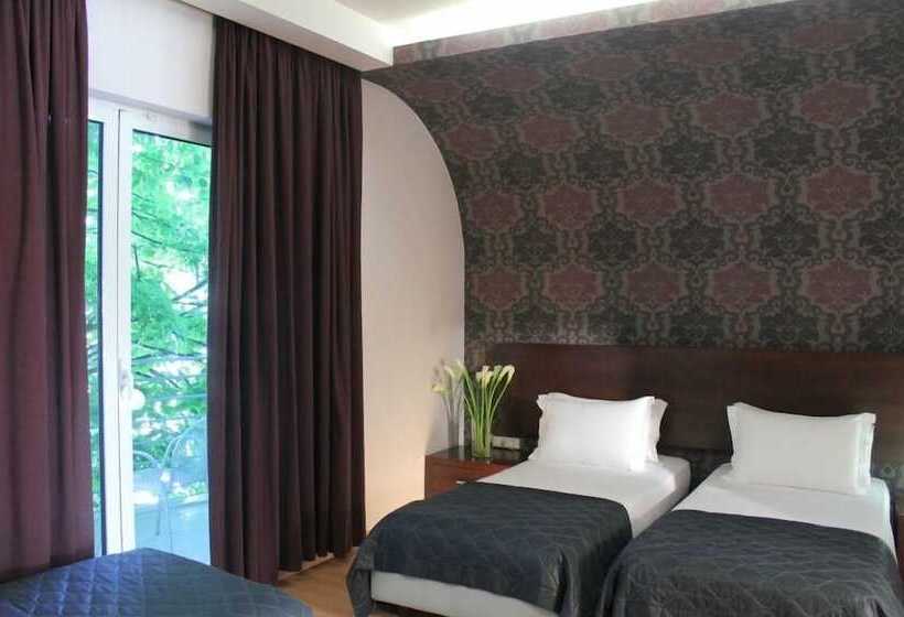 Номер Стандарт Трехместный, Galaxy Art