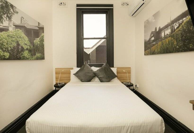 共用房间的床, Glenferrie Lodge