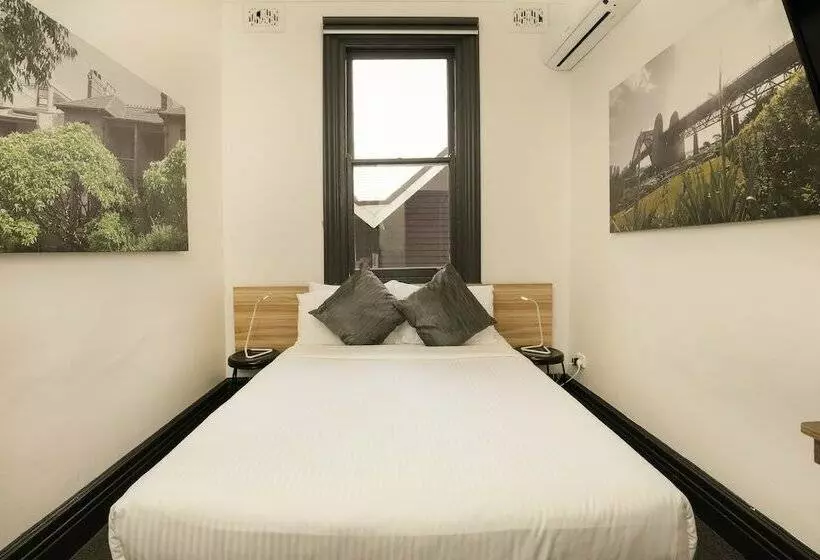تختخواب در اتاق مشترک, Glenferrie Lodge