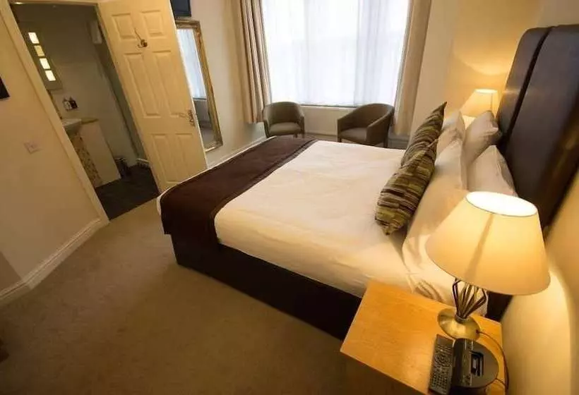 Standard Room, Heath Cottage