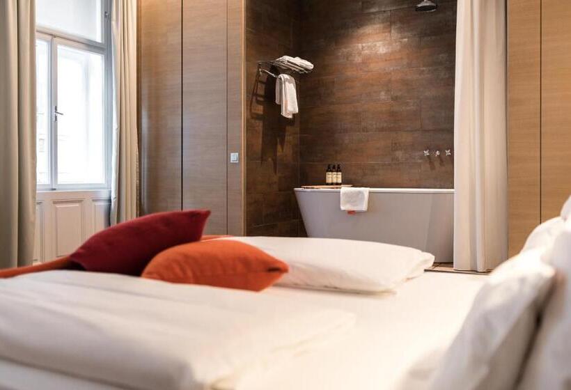 اتاق استاندارد, Hollmann Beletage Design & Boutique