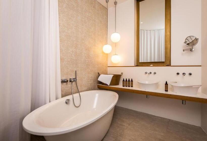 سوییت لوکس, Hollmann Beletage Design & Boutique