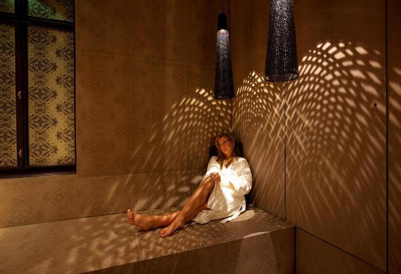 سوییت لوکس, Hollmann Beletage Design & Boutique