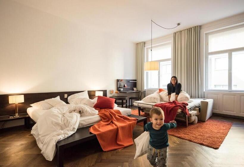 اتاق استاندارد چهار تخته, Hollmann Beletage Design & Boutique