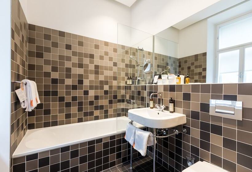 اتاق استاندارد, Hollmann Beletage Design & Boutique