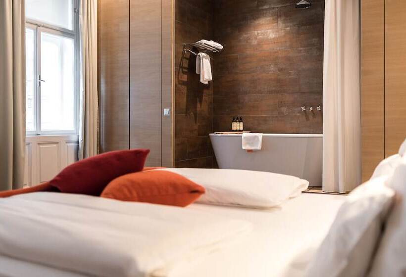 اتاق استاندارد, Hollmann Beletage Design & Boutique