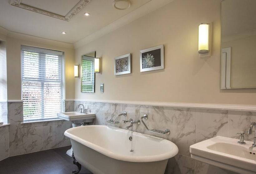 Полулюкс, Rookery Hall Hotel & Spa