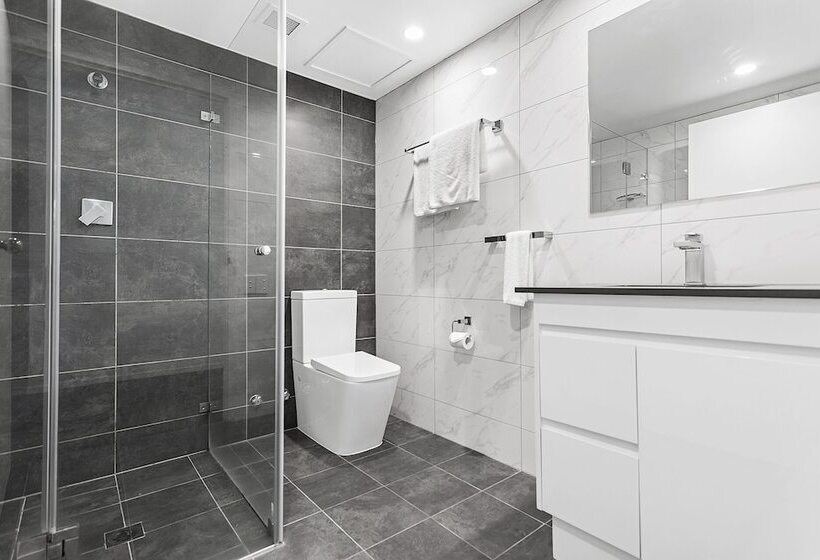 Апартаменты Deluxe 1 Спальня, Landmark Resort