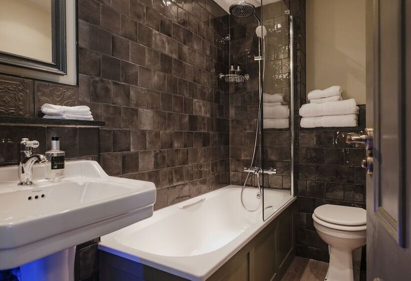 스탠다드 룸, The Sanctuary House