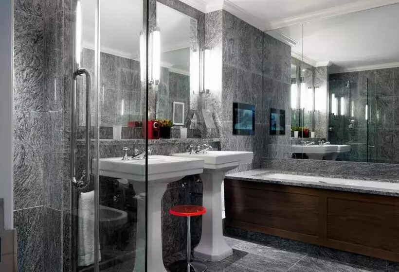Superior-huone, The Soho Hotel, Firmdale Hotels