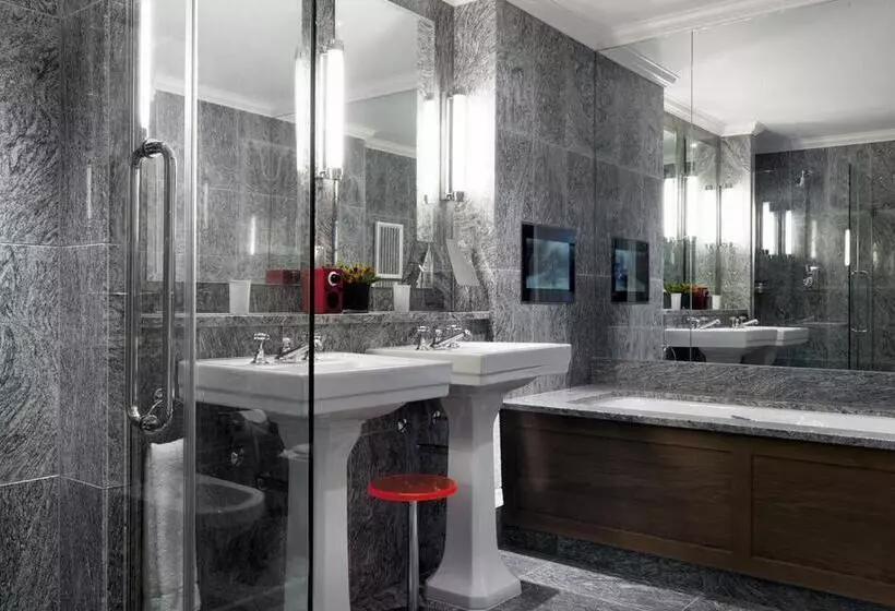 Deluxe-huone Parveke, The Soho Hotel, Firmdale Hotels