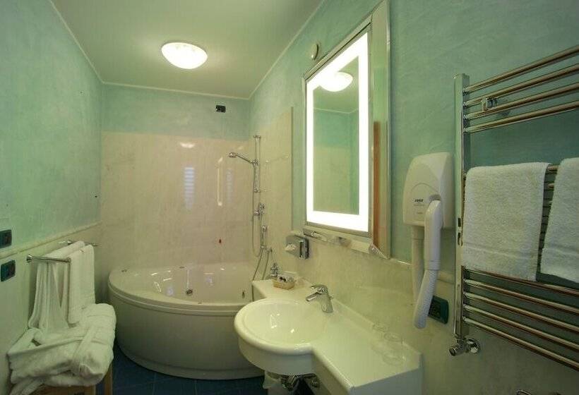 Номер Superior, West Florence