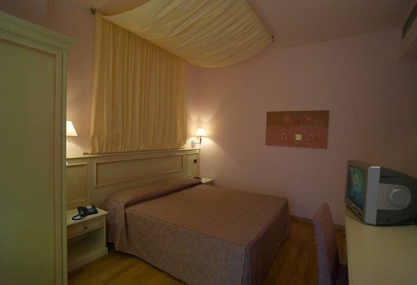 חדר סופריור, West Florence