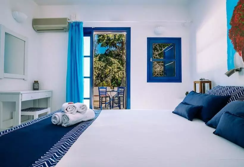 اتاق استاندارد با چشم‌انداز استخر, John S Rooms & Studios