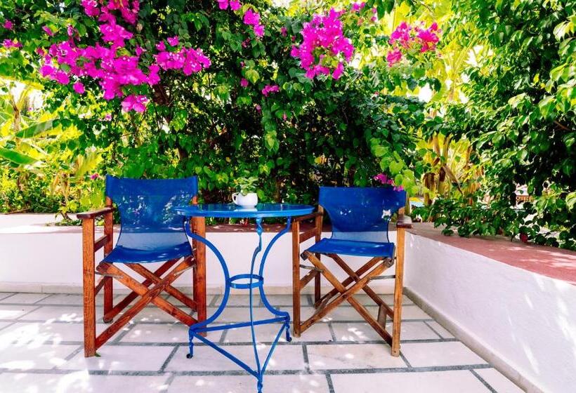 标准三人间, John S Rooms & Studios