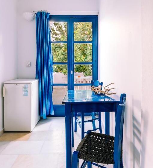 四人标准间, John S Rooms & Studios