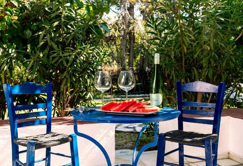 四人标准间, John S Rooms & Studios