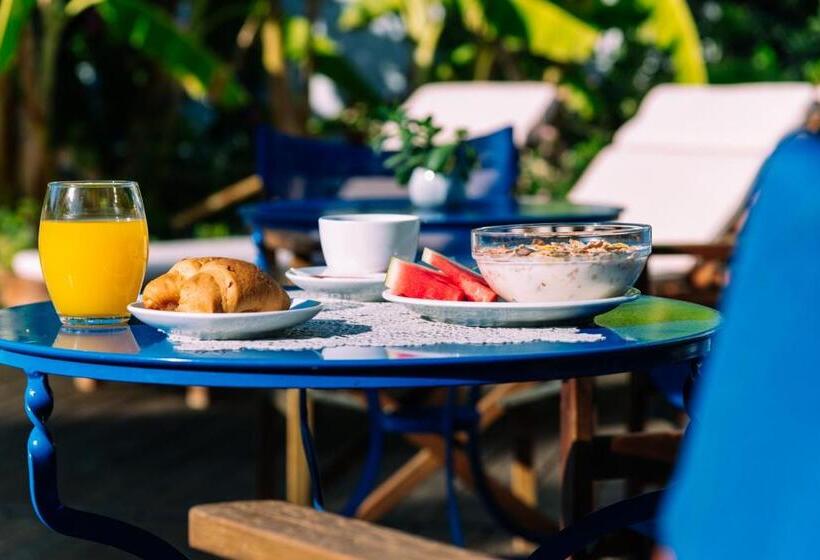 经济房, John S Rooms & Studios