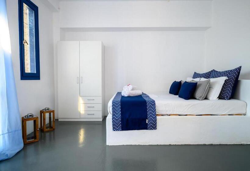 标准间带游泳池, John S Rooms & Studios