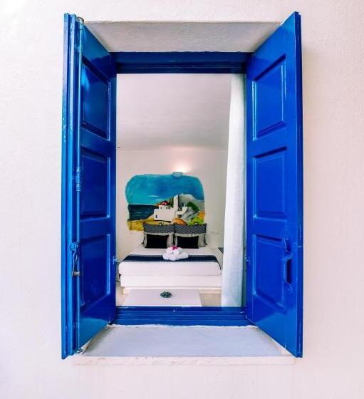 泳池景标准四人房间, John S Rooms & Studios