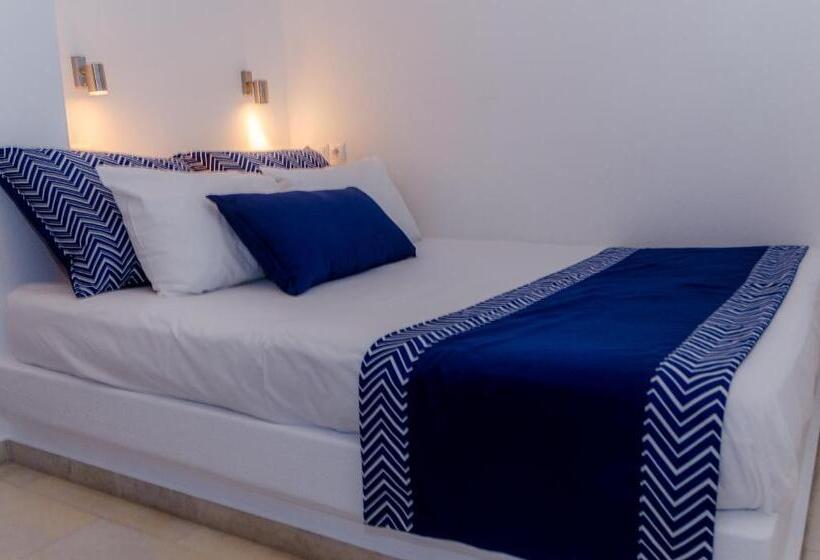 带泳池的标准三人间, John S Rooms & Studios