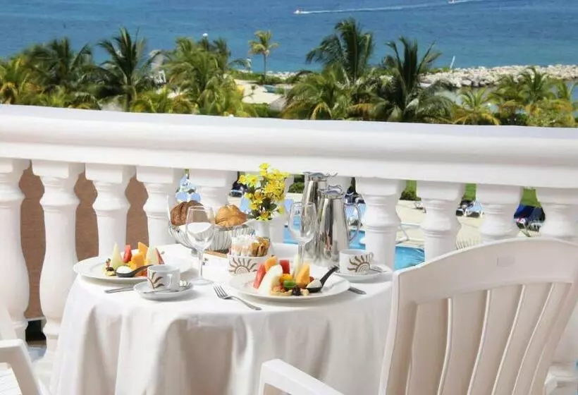 Deluxe Suite Sea View, Bahia Principe Escape Runaway Bay - Adults Only - All Inclusive