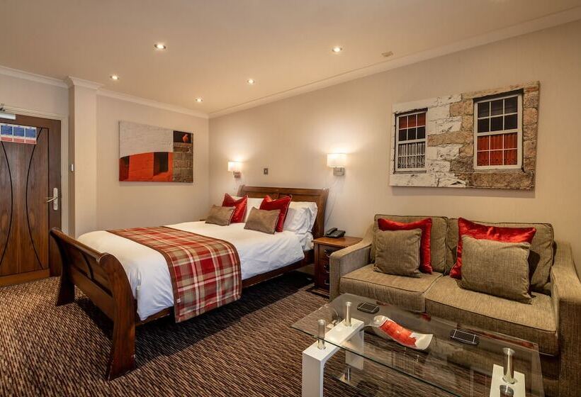 سوییت جونیور, The Inn Jersey