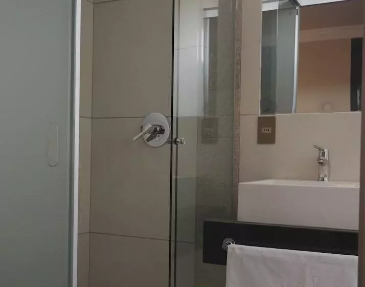 سوییت لوکس, Apart Hotel La Corona