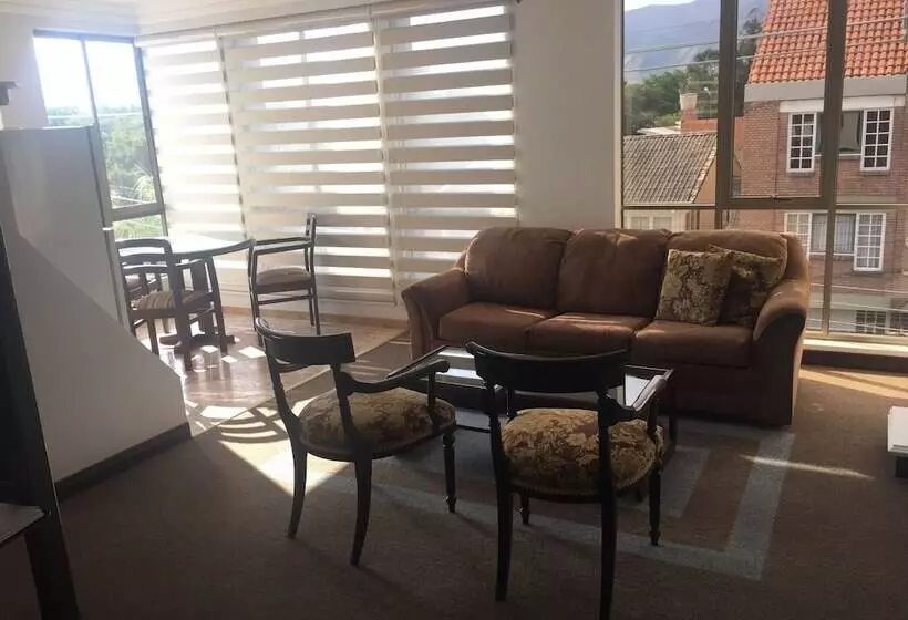آپارتمان 1 خوابه, Apart Hotel La Corona