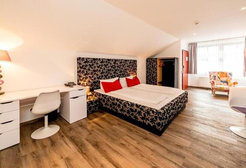 标准工作室, Arthotel Magdeburg
