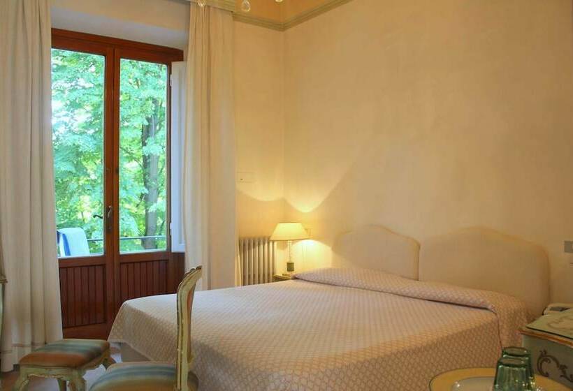 חדר סופריור, Astoria