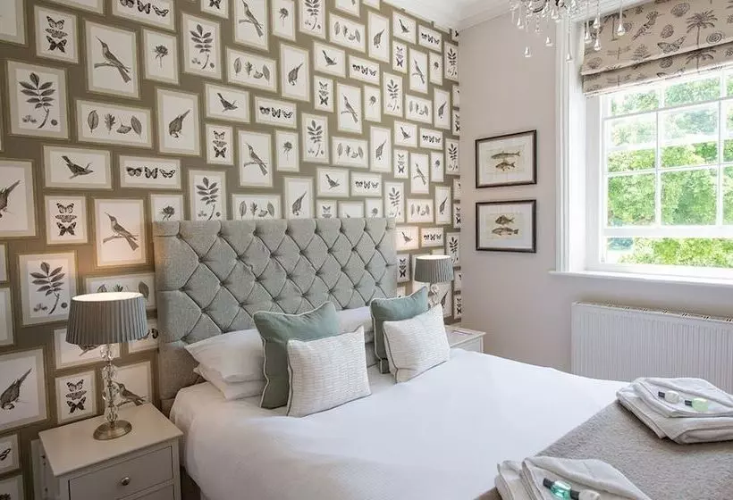 Basic-huone, Bartley Lodge