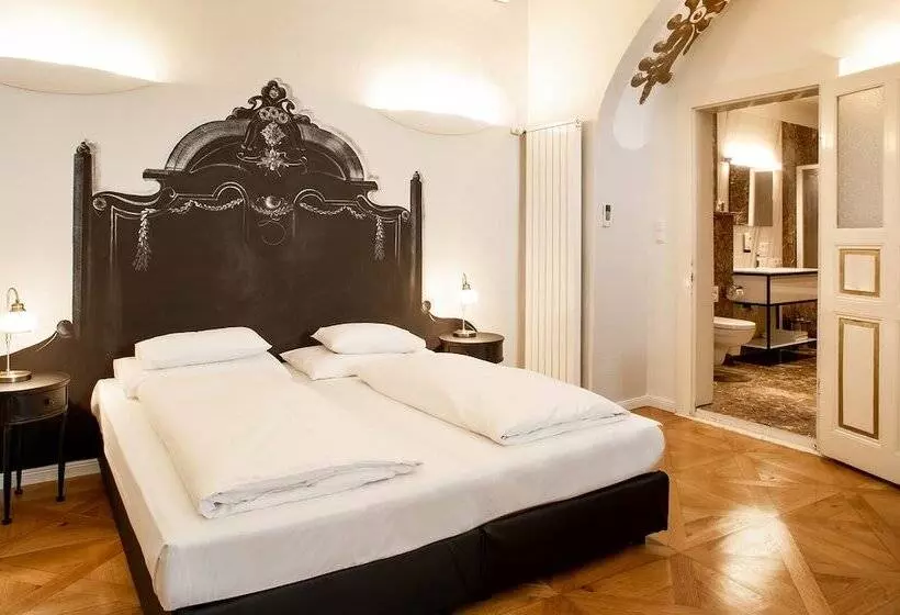 اتاق کلاسیک سه تخته, Boutique Hotel Dom Rooms & Suites