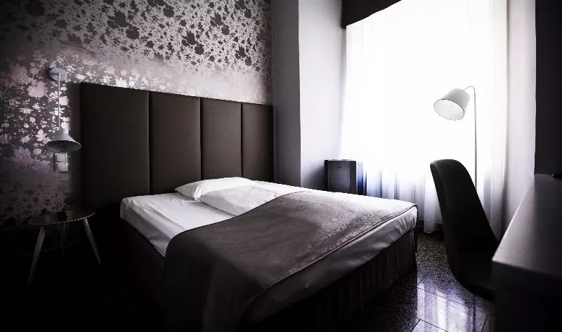 اتاق استاندارد یک نفره, Boutique Hotel Dom Rooms & Suites