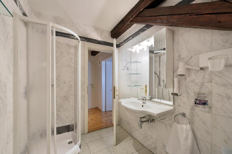 トリプルクラシックルーム, Boutique Hotel Dom   Rooms & Suites