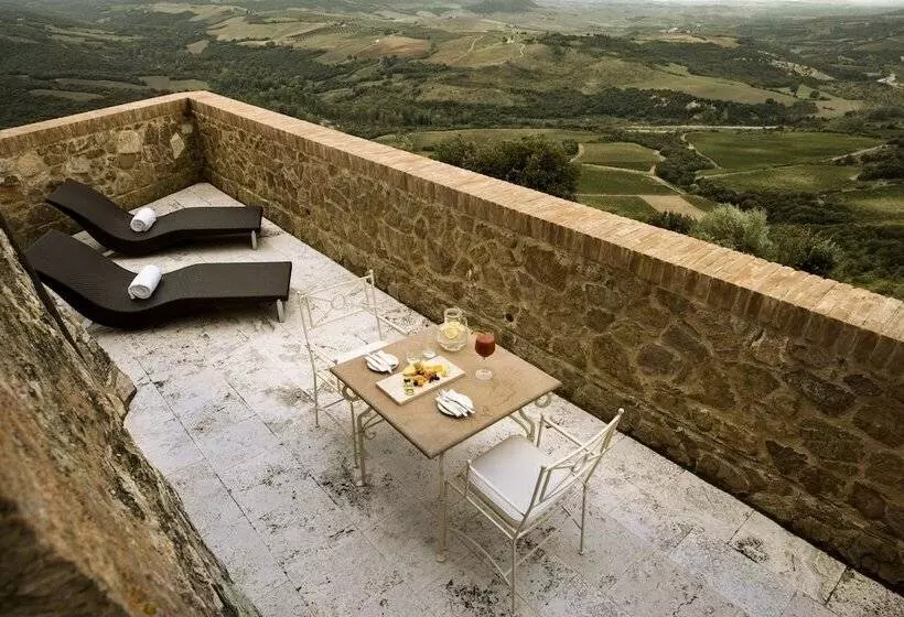 景色の見えるスイートルーム, Castello Di Velona Resort, Thermal Spa & Winery